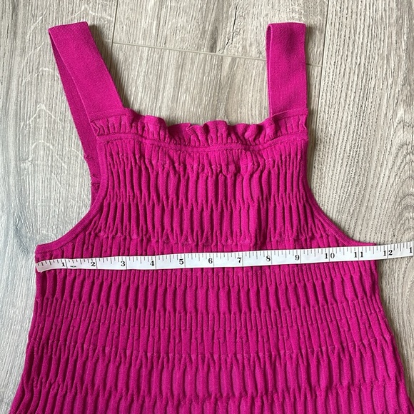 Banana Republic Like New Smocked Fuchsia Tank with a little flare . - Picture 4 of 6